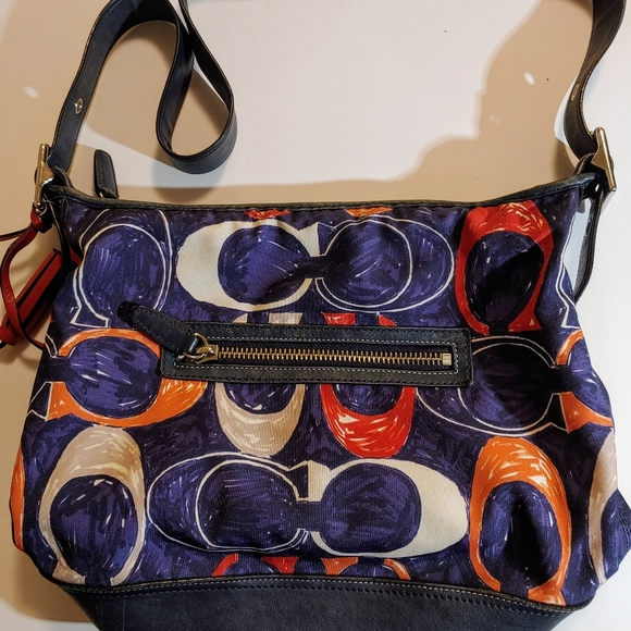 Coach shoulder crossbody strap purse. C signature 19946 - Picture 5 of 17